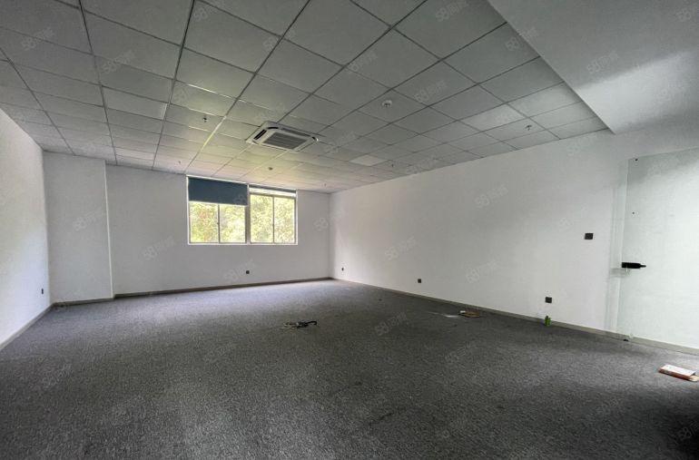 沙井后亭地铁口村委厂房楼上680平可分租带装修厂房低价可分租