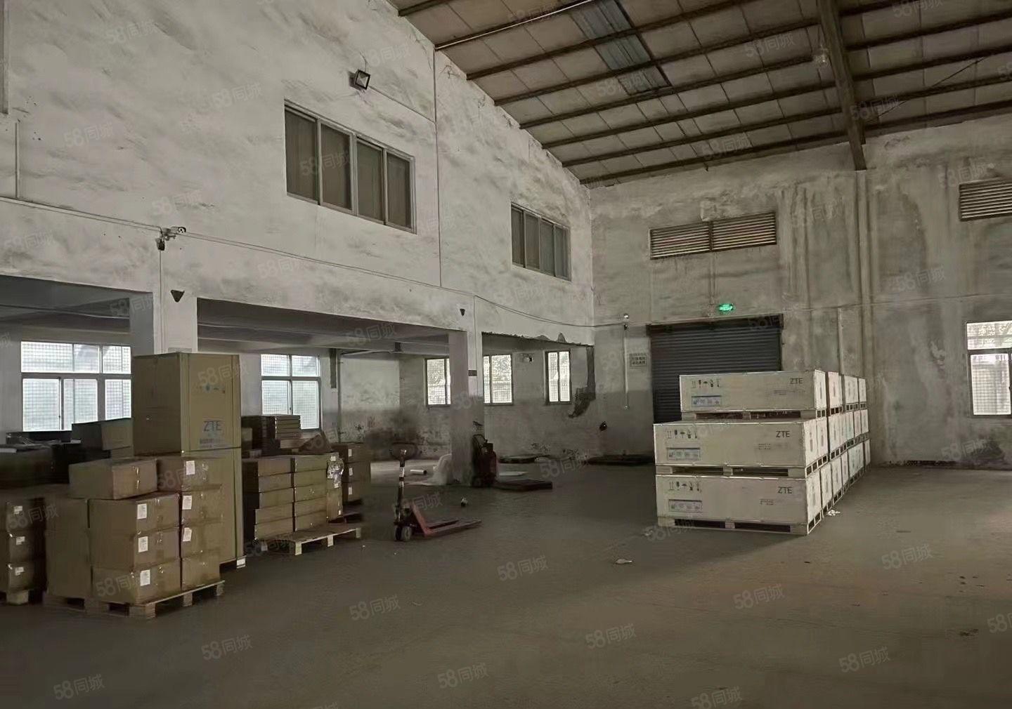 石岩高速口新出单一层高度7米高2800平方厂房仓库招租带装修