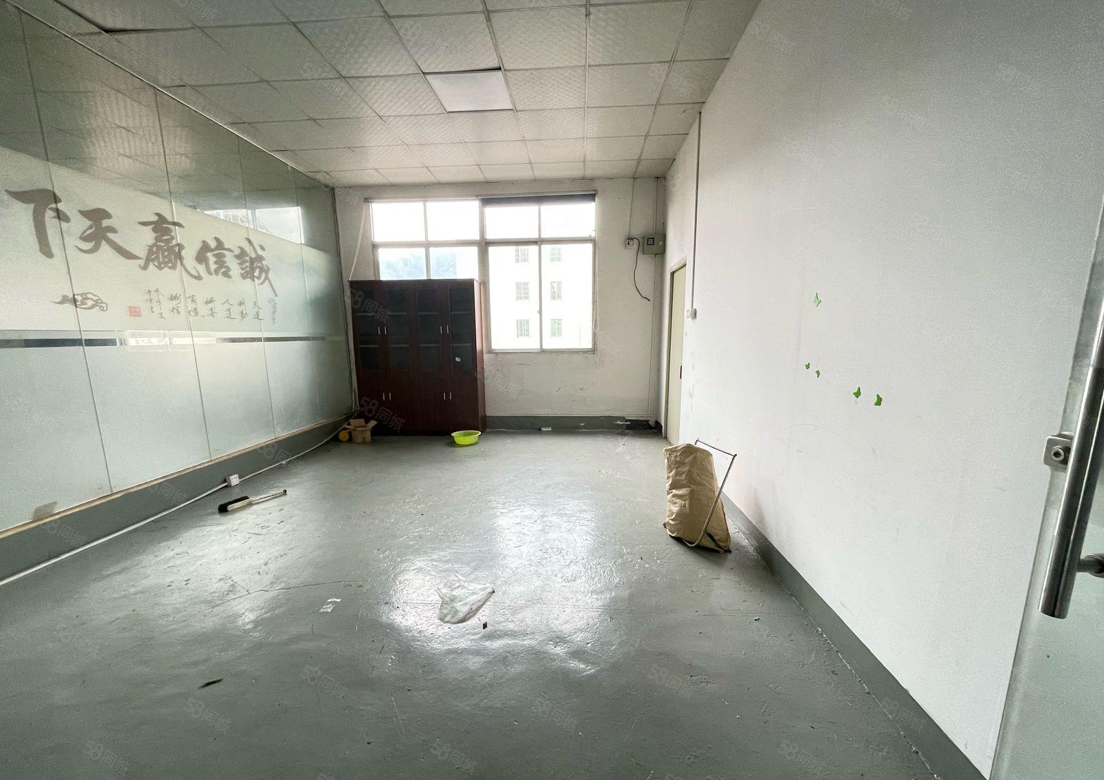 特价出租！西乡九围，洲石路，带装修600平厂房出租，租金23