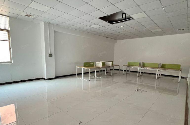 25元福永桥头2000精装修全车间吊顶厂房出租仓库出租可分租