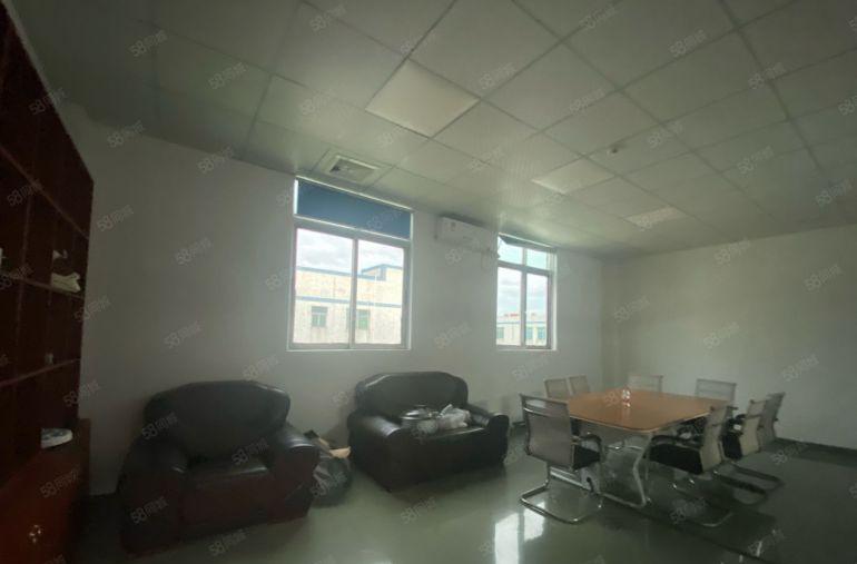 沙井主干道边楼上整层1500平精装修厂房仓库低价出租