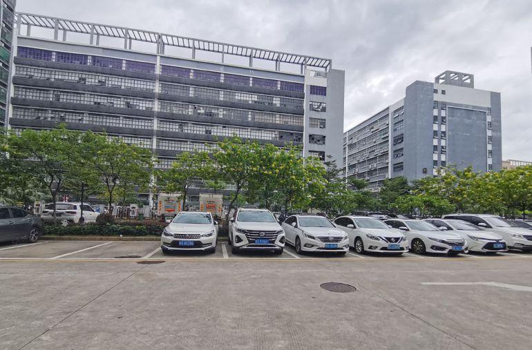 沙井新桥工业区2万平红本厂房原房东出租一楼500起分租