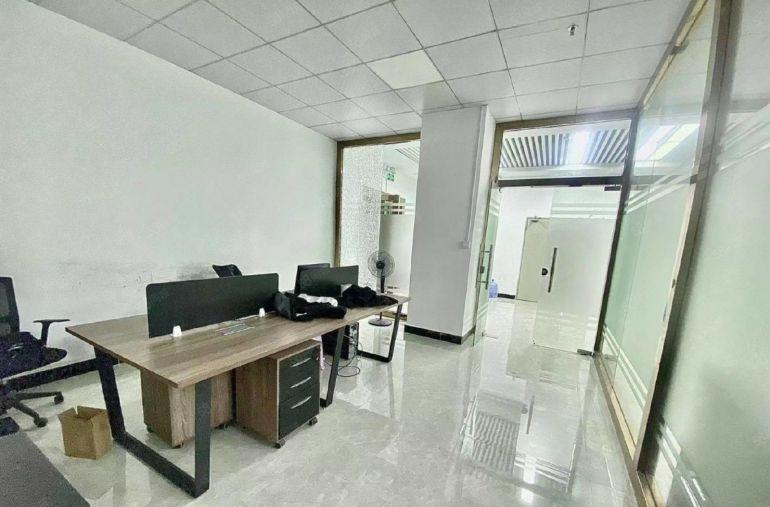 福永新和楼上600平精装红本厂房实际面积出租拎包入驻无转让费