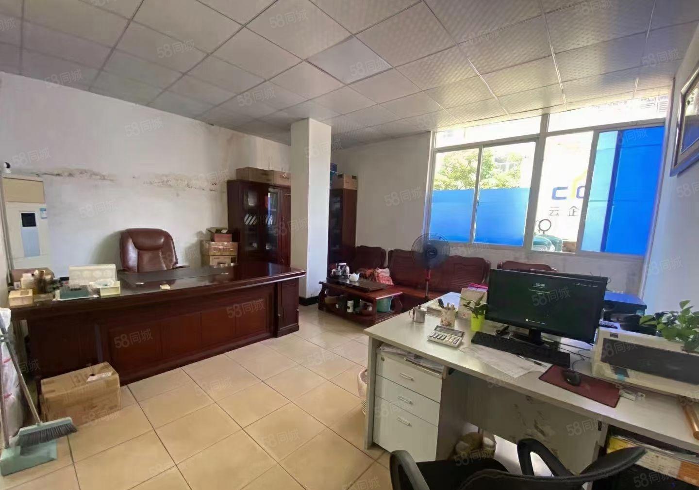 沙井东环路一楼新出310平厂房出租，现成CNC加工有专用车位