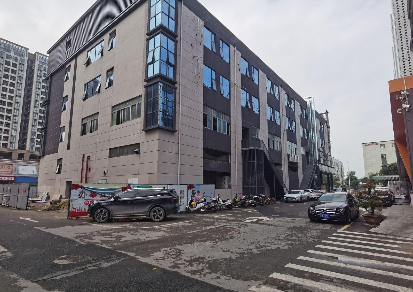 200起分租松岗碧头地铁站原房东红本厂房出租500平方，