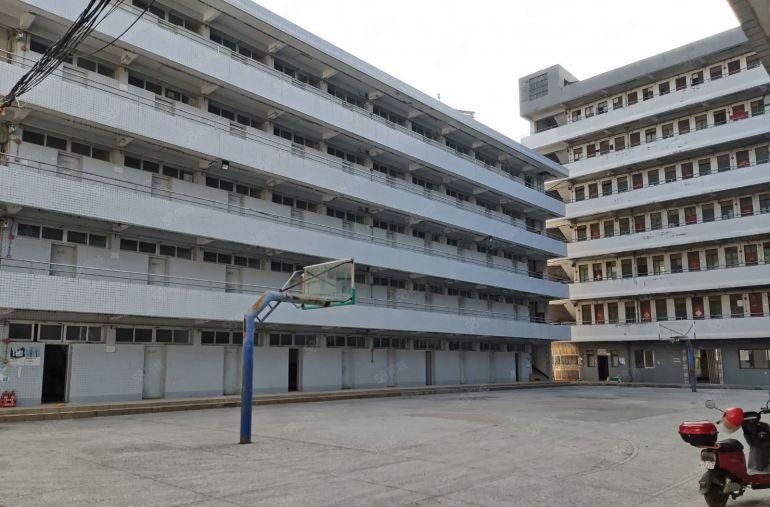 福永桥头地铁口15000平米厂房宿舍出租