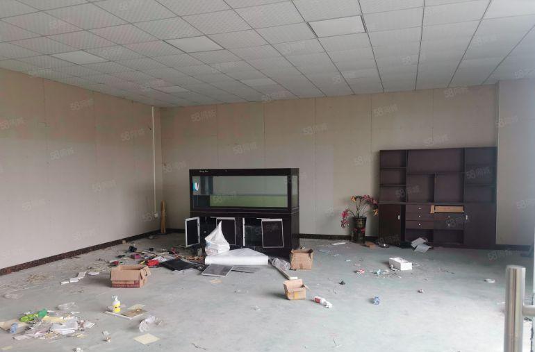 企石镇镇中心大型工业园厂房出租面积1500平米水电齐全