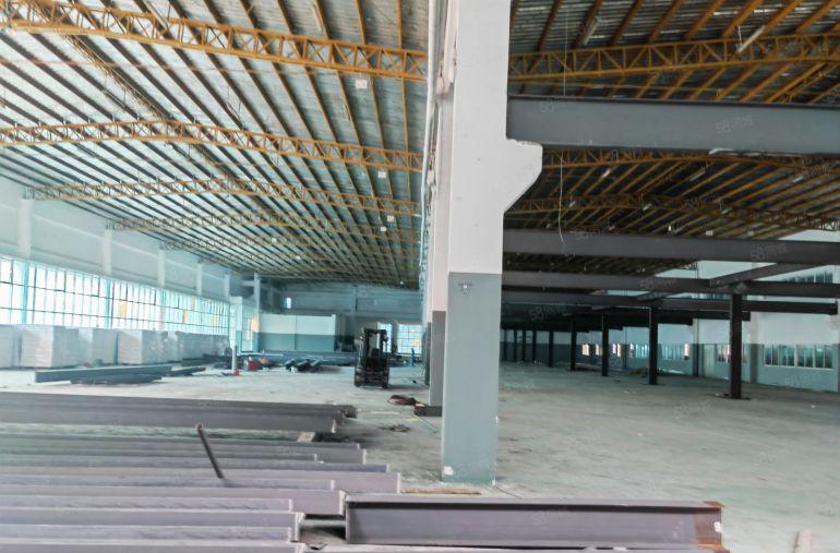 谢岗镇超漂亮厂房出租，滴水8米，砖墙到顶，带牛腿