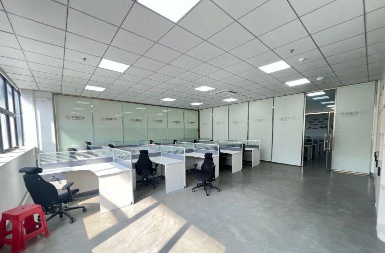 9元租！新圩长布1200平精装修厂房仓库低价出租 证件齐全