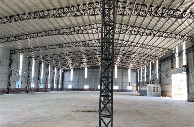 龙溪镇主干道旁边滴水9米全新钢结构2800平方低价出租