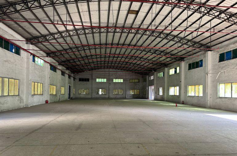 红本双证原房东独院1000平方起租