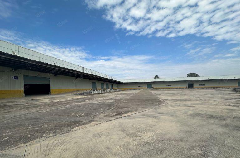 超大空地带卸货平台物流仓低价出租