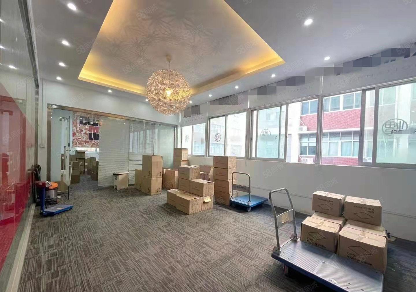 深圳龙华大浪新百丽附近原房东1080平精装工业厂房出租。