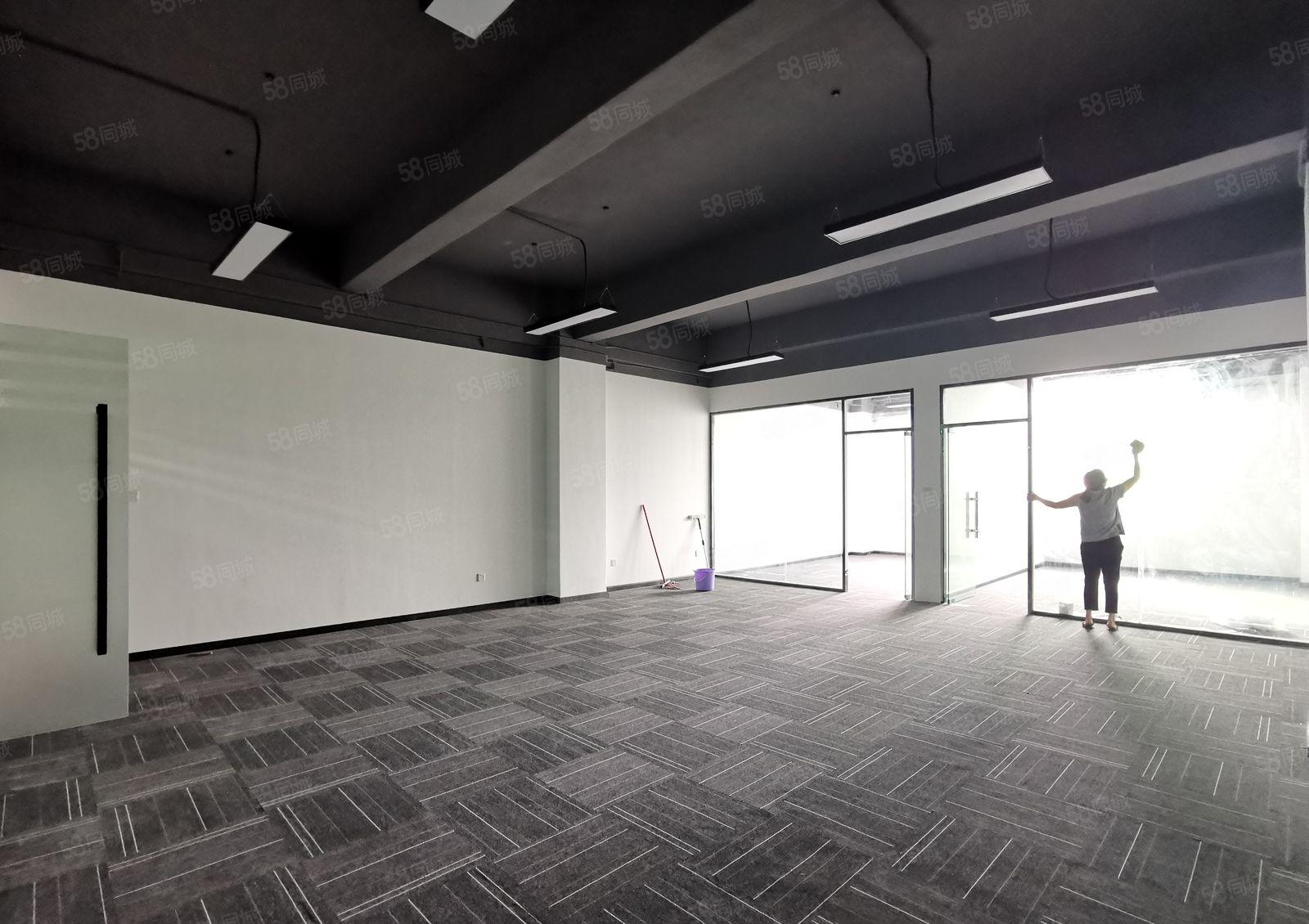 观澜电商园500平起分20元低价出租带装修，大小分租