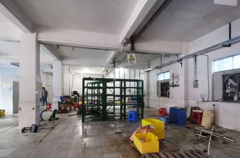 龙华新区观澜主干道边地铁站附近工业园一楼标准厂房980平在租