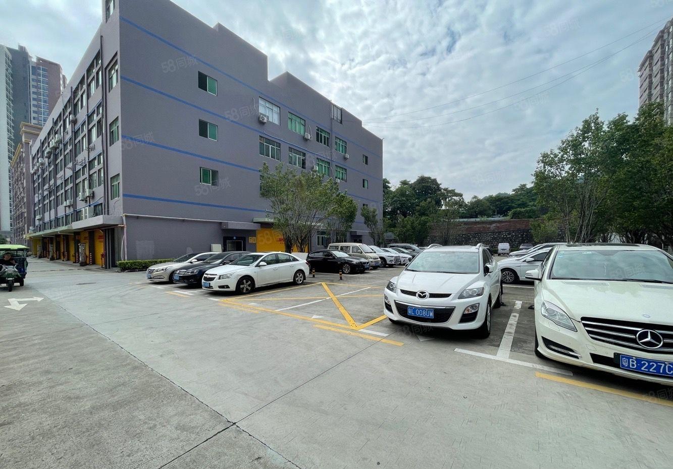 龙华大浪羊台山地铁口工业园新出4楼700平带装修厂房出租