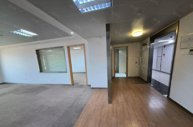 龙华大浪元芬地铁附近原房东123平精装修办公厂房出租