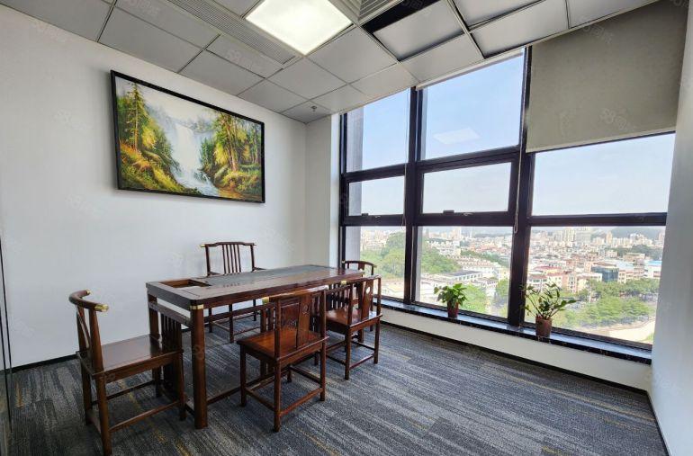 龙华清湖地铁口原房东红本精装修厂房200平起分拎包入住