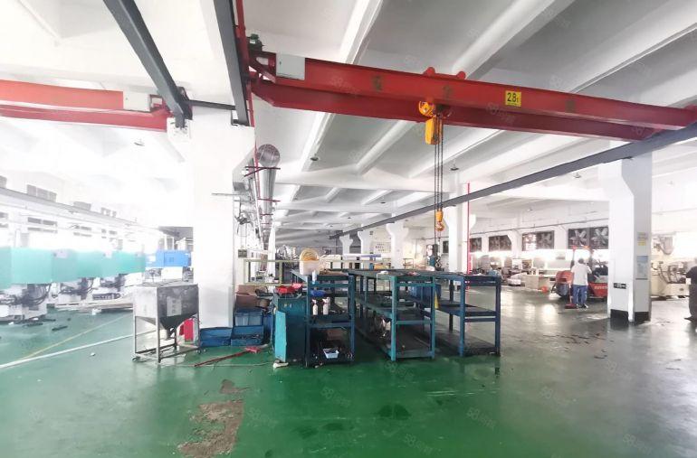 龙华大浪原房东工业园新出一楼二楼2250平厂房出租大小可分租