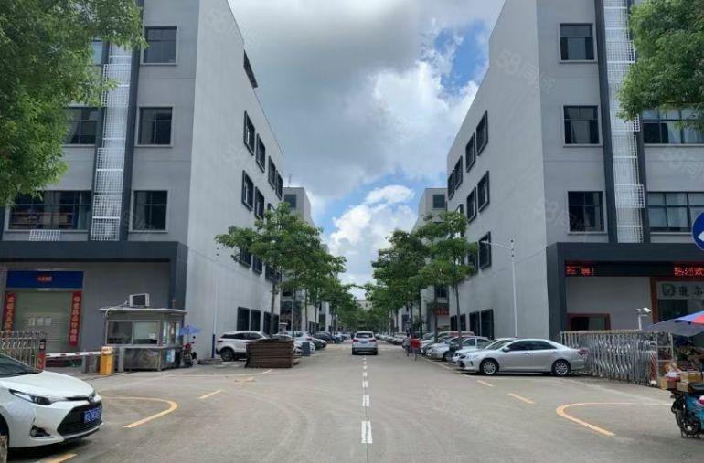 特价厂房观澜章阁科技园楼上300平带装修办公室厂房出租可分租