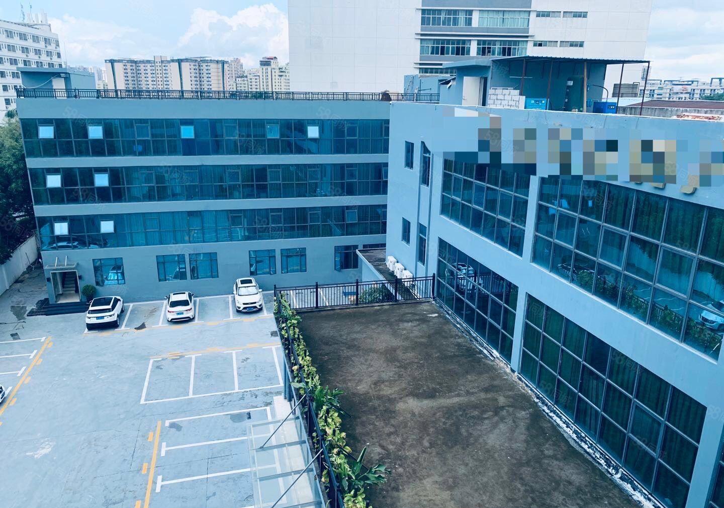 龙华清湖地铁口小独院带精装修无需转让费