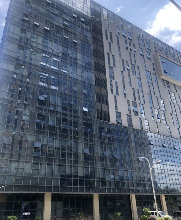 龙华厂房出租免租3个月24元一平方，300平起租精装出租