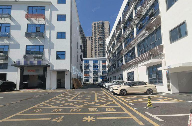 龙华大浪 原房东一楼1000平无公摊 好停车 欢迎来电详询