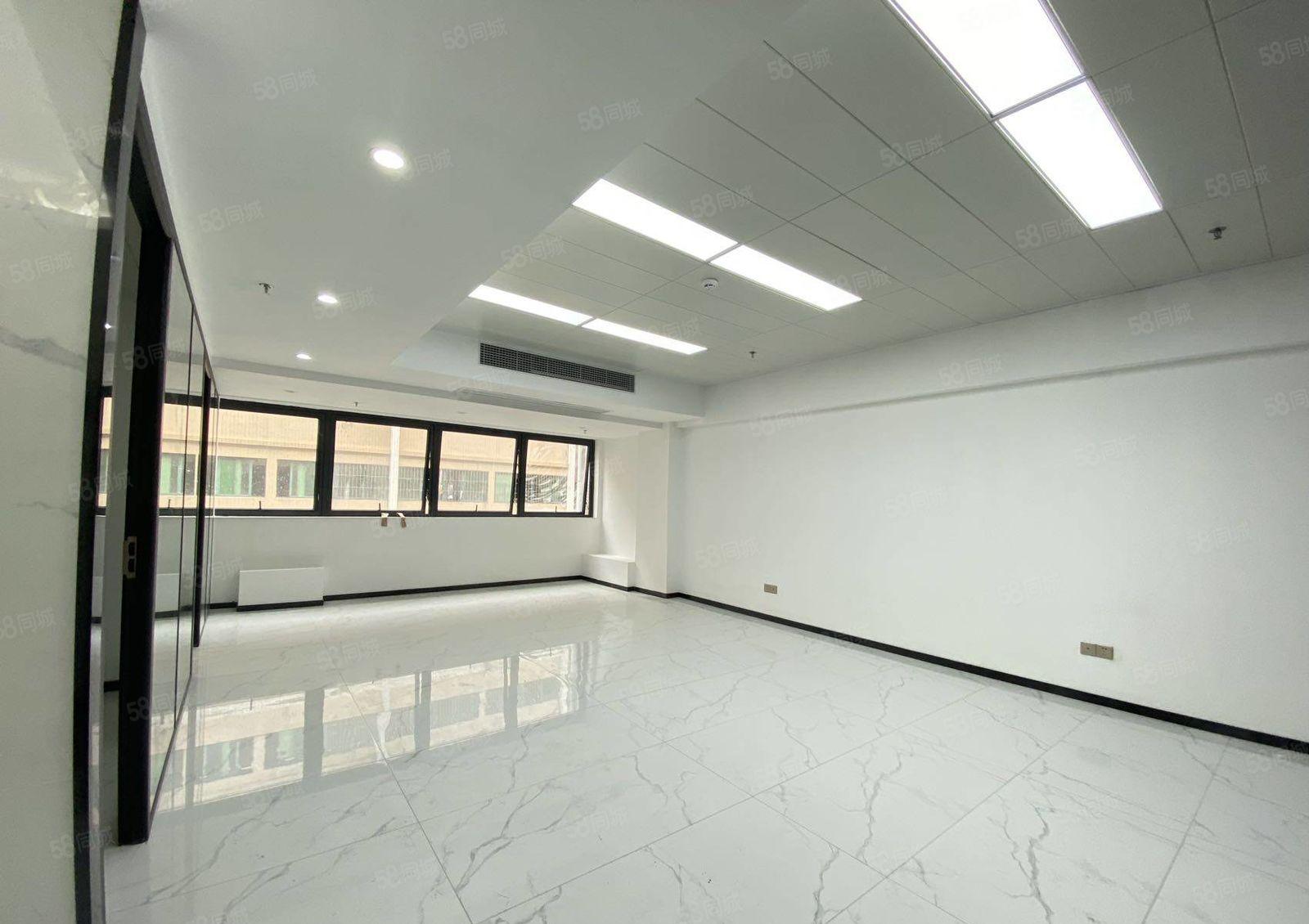 龙华清湖地铁口创意园新出楼上251平精装修办公室出租