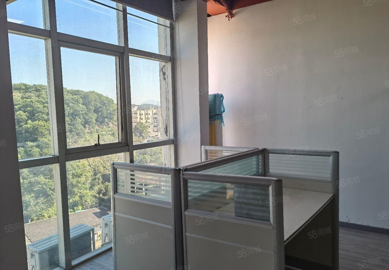 龙华观澜全新装修办公室396平米装修，落地大窗，无装让费