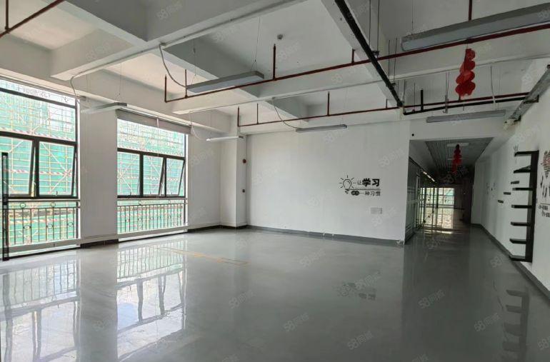 龙华清湖地铁口500至1000平花园式厂房出租免租期2个月