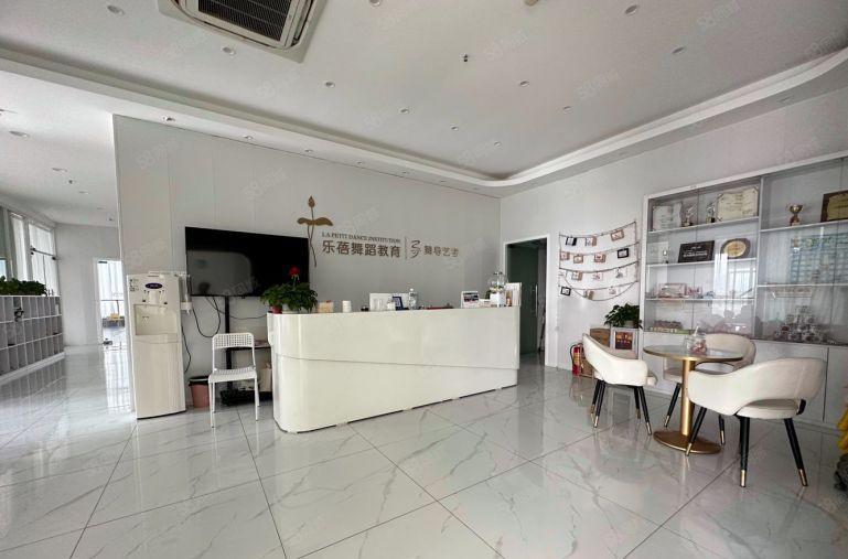 100平起，大浪商业中心660平豪华装修，舞蹈培训，电商直播