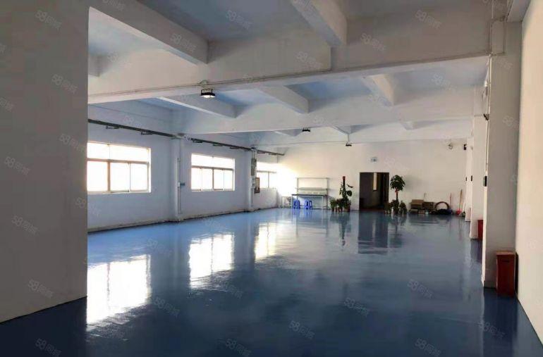 龙华观澜地铁口科技园楼上新出600平现成办公室仓库厂房出租