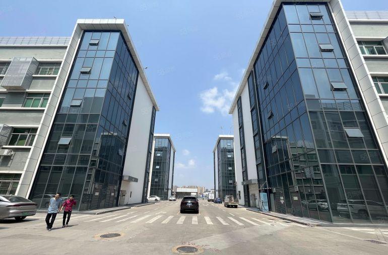 龙华清湖北地铁口楼上300平精装修办公室仓库厂房出租