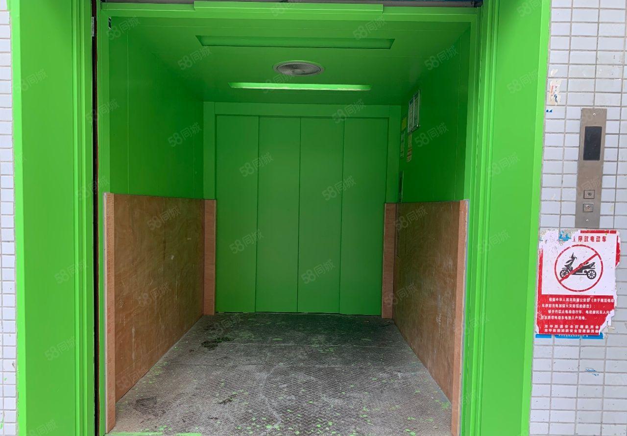 龙华原房东8000平厂房200平米起分租带精装办公室高速路口