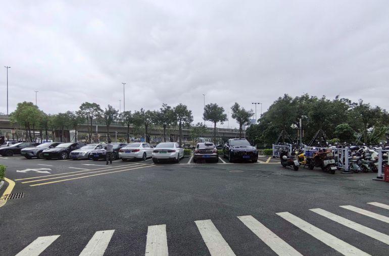 龙华民治地铁口300平精装修办公仓库出租价格超低停车位充足