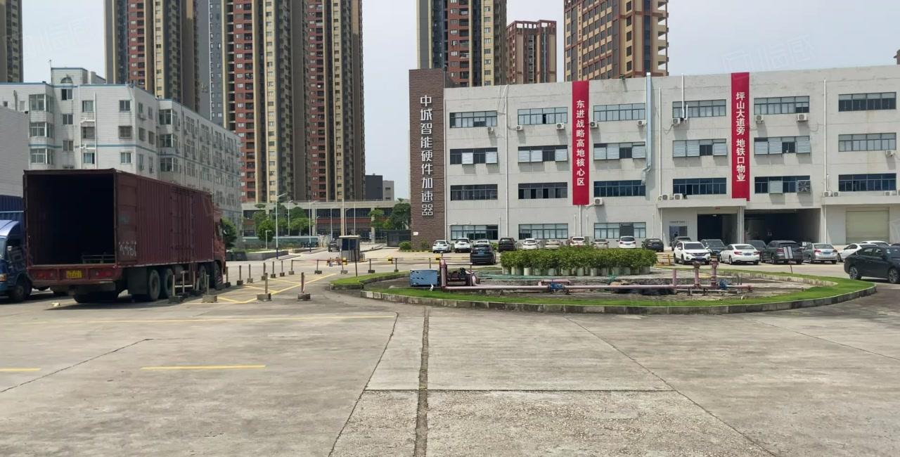 观澜樟坑径上围1F2180平方厂房出租豪华装修带有净化车间