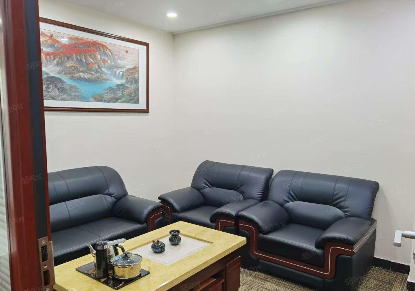 龙华清湖地铁附近168平米精装办公室出租