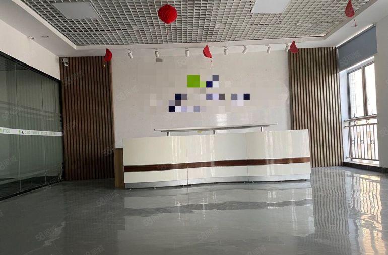 大浪高新科技园整层精装修厂房2500平方米低价出租