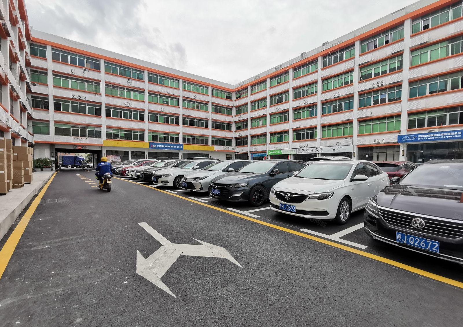 观澜电商园500平起分20元低价出租带装修，大小分租