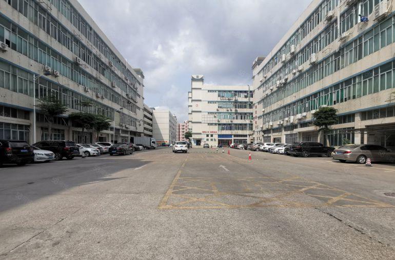 500平起租龙华大浪整层精装2680平出租合适电商仓库制造业