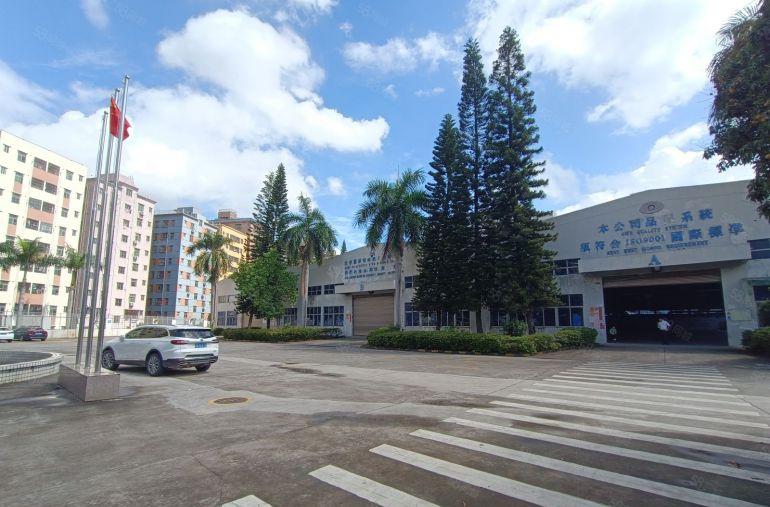 可分租龙华富士康旁独院13800平厂房仓库出租有办公楼钢构