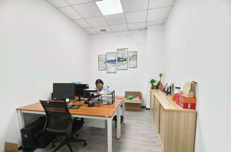 龙华大浪联建工业园厂房出租300平方起租精装修电商物流仓库