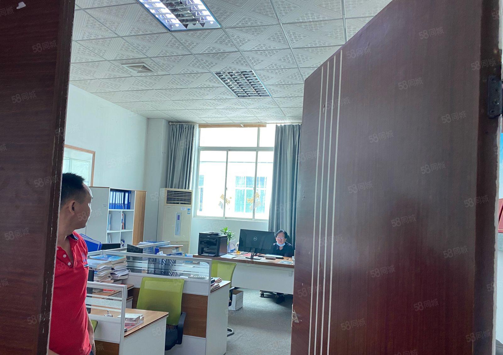 观澜樟坑径高新园区新出1楼标准厂房600平，交通便利。