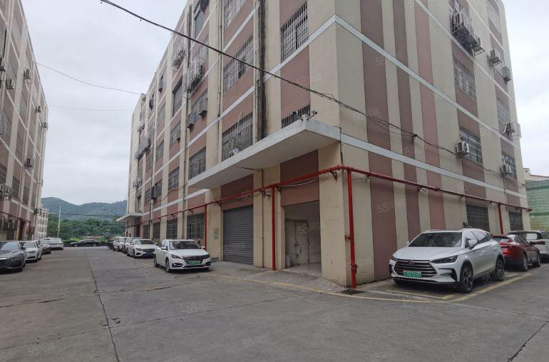 龙华区福城大水坑一村独院厂房出租，楼上带装修600平米可分租