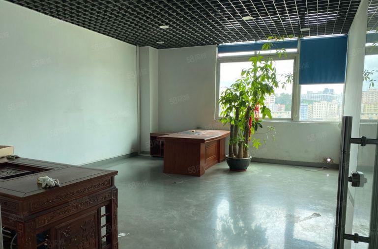 观澜梅观高速口800平方精装修工业园红本仓库厂房出租 可分租