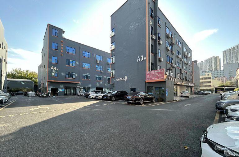 现成装修，龙华清湖地铁口楼上200平精装修办公室仓库厂房出租