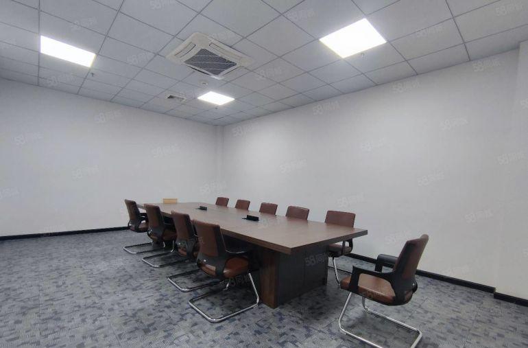 观澜地铁站附近精装修厂房出租2200平 拎包入住