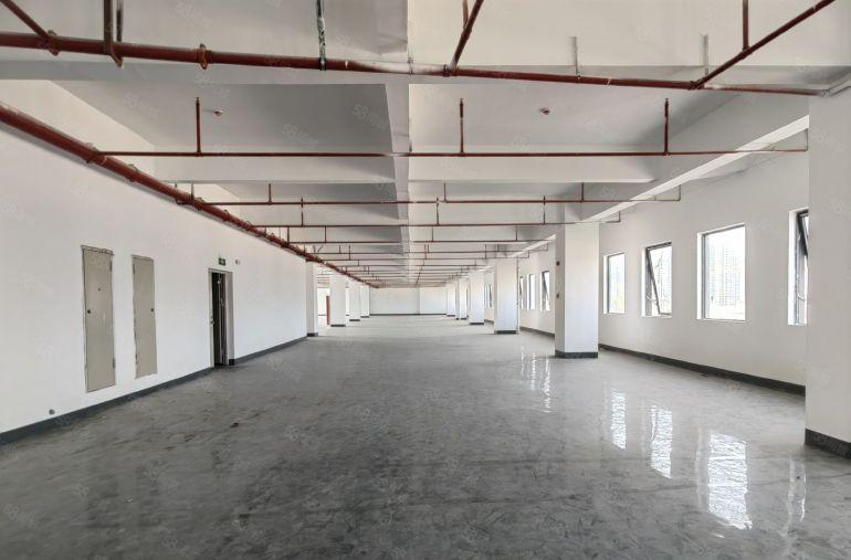 龙华观澜原房东无公摊精装修独门独院厂房出租5000平，可分租