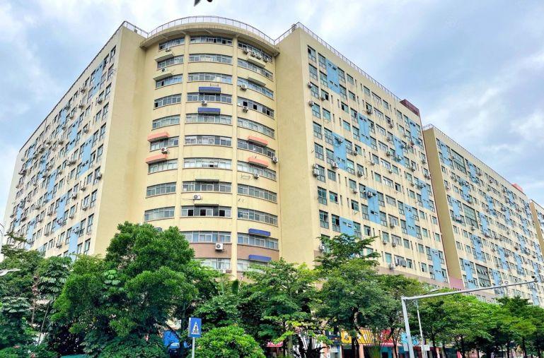 宝能科技园旁 原房东 精装 小户型 25一平起