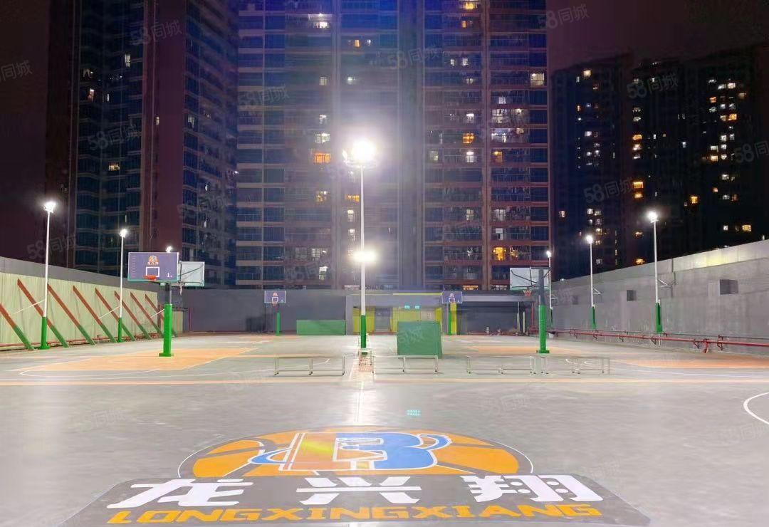 深圳龙华清湖地铁站附近新出283平精装办公室出租